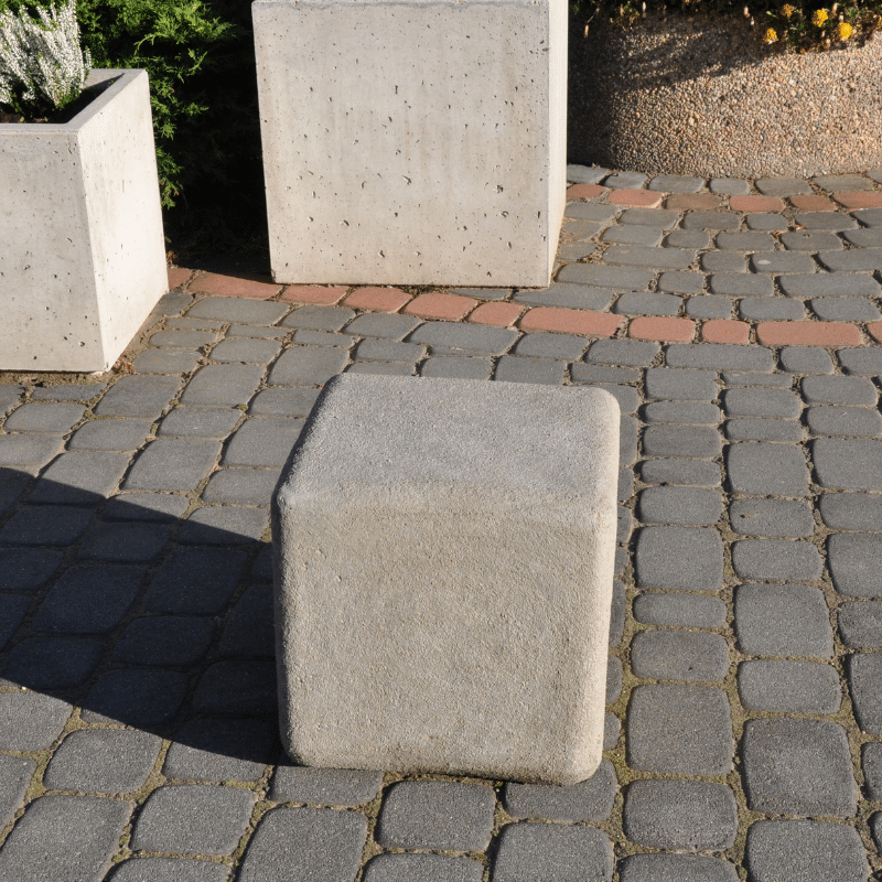 Betonowy słupek parkingowy 32×32 wys. 32 cm kod: 351