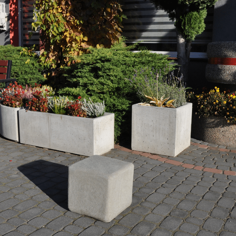 Betonowy słupek parkingowy 32×32 wys. 32 cm kod: 351